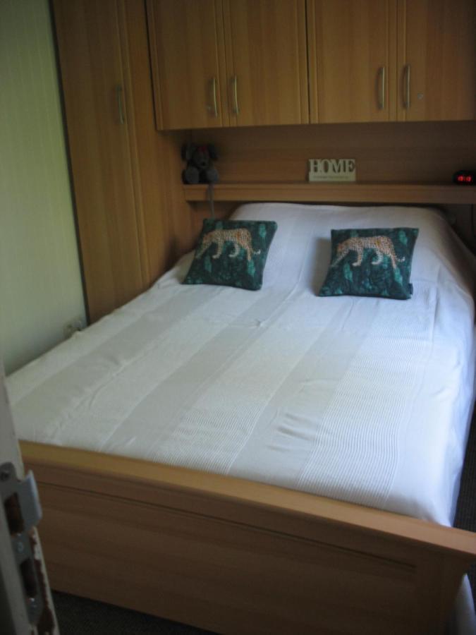 Durbuy Kleine Familiechalet Edelweiss 4 A 5 Pers Luaran gambar